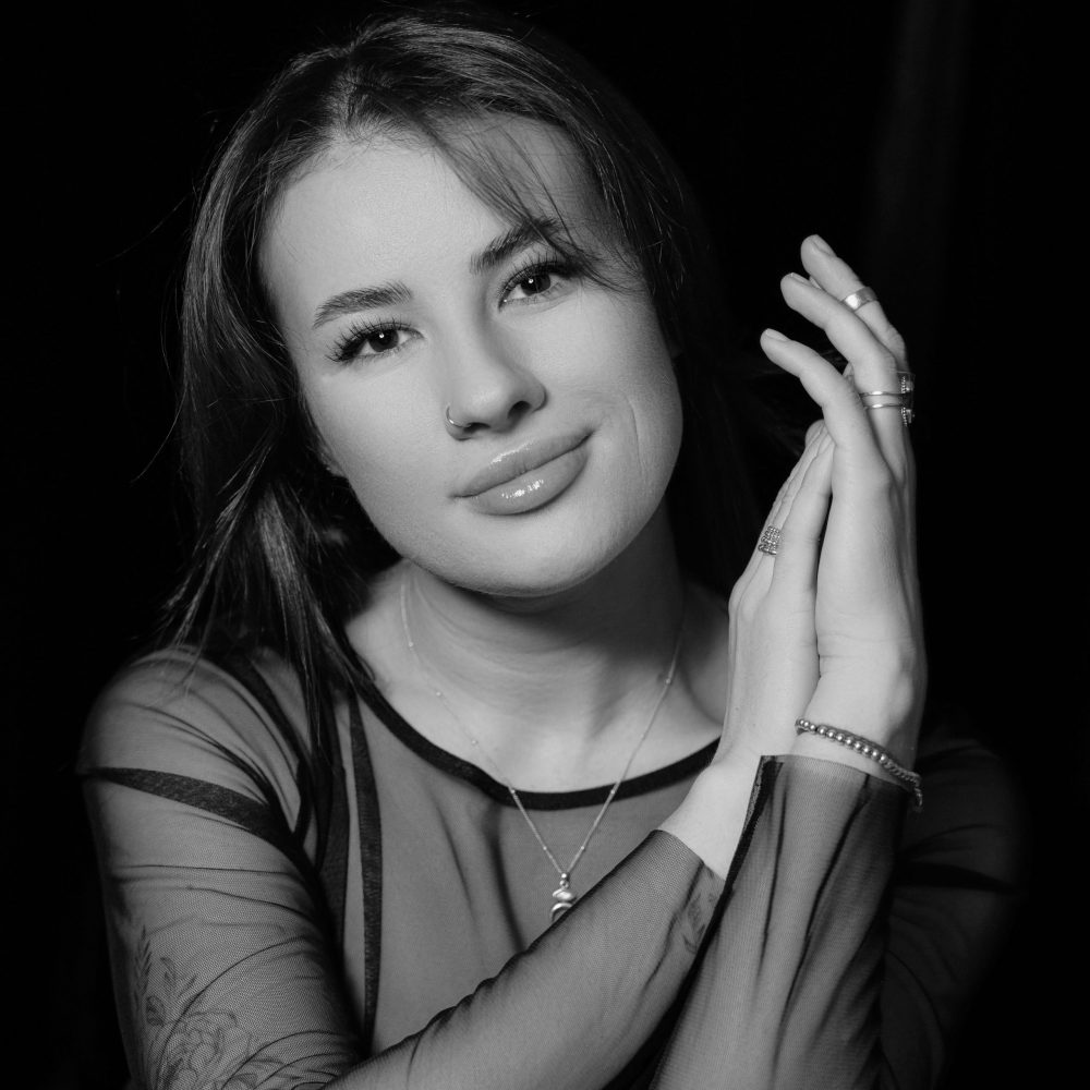 Евгения Плотникова